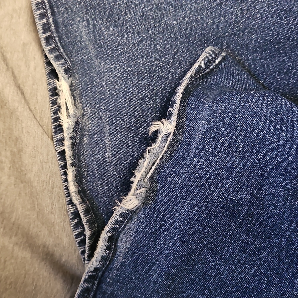 Hollister Low Risw Flare Jeans - Picture 5 of 6